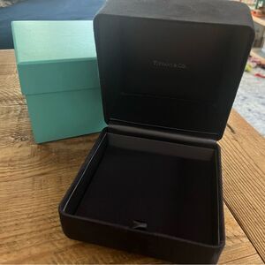Auth. Tiffany & Co.® Necklace Presentation Black Velvet Box